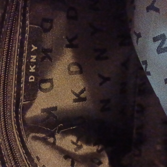 COPY - Nwot D.K.N.Y. Black/white graphitti NEW YORK NEVER SLEEPS DOUBLE ZIP ON … - Picture 5 of 12